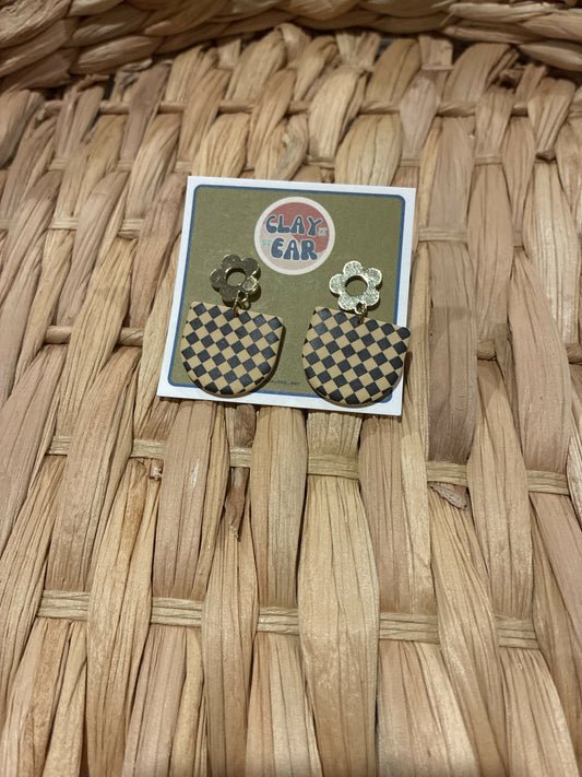 Spring checkers